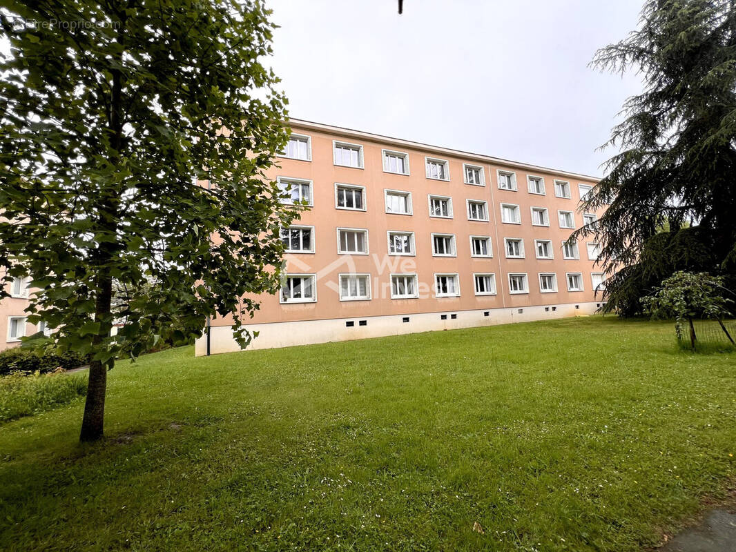 Appartement 69 m² à Viroflay  - photo 2