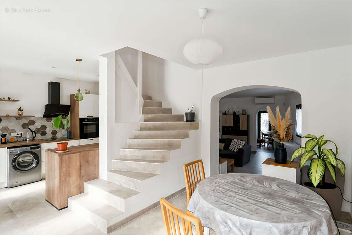 Maison à CABRIES