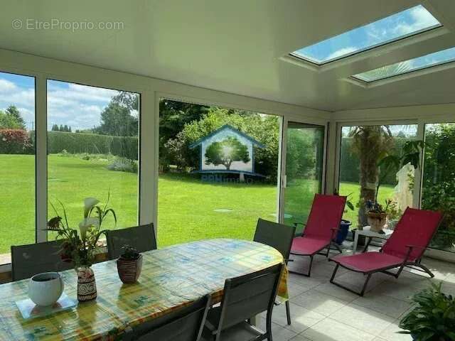 Maison à BUCHY