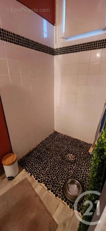 Maison à LAFEUILLADE-EN-VEZIE