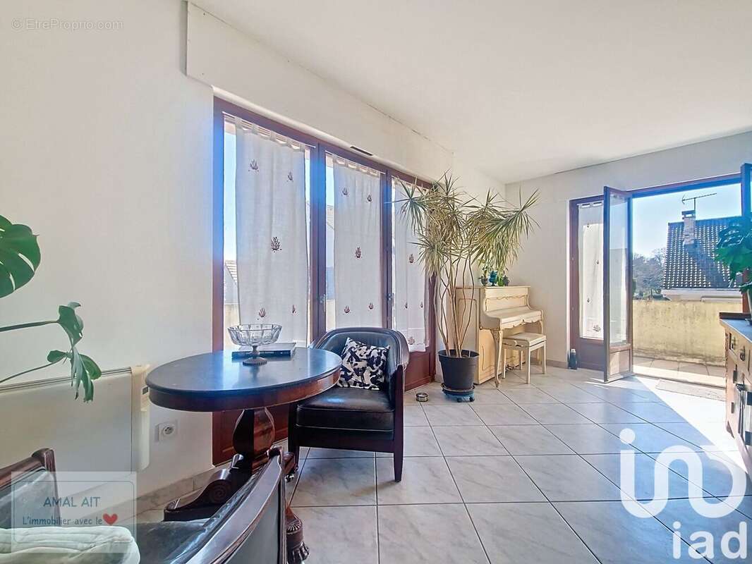 Photo 8 - Maison à GRIGNY