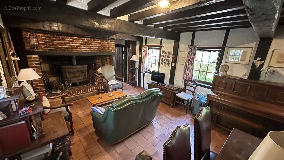Maison à EPAIGNES