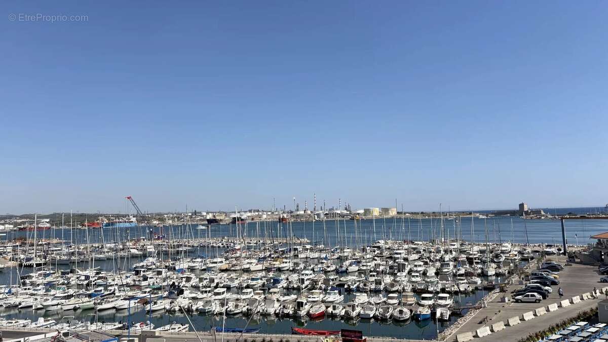 Appartement Type 3  Etat Neuf avec vue mer et port – Terrasse, parking, résidence sécurisée – Port-de-Bouc - photo 23