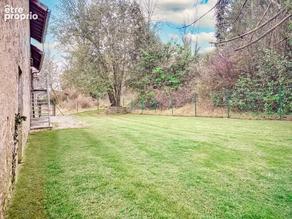 Belley : appartement 75 m2 avec jardin privatif et dépendance - photo 2