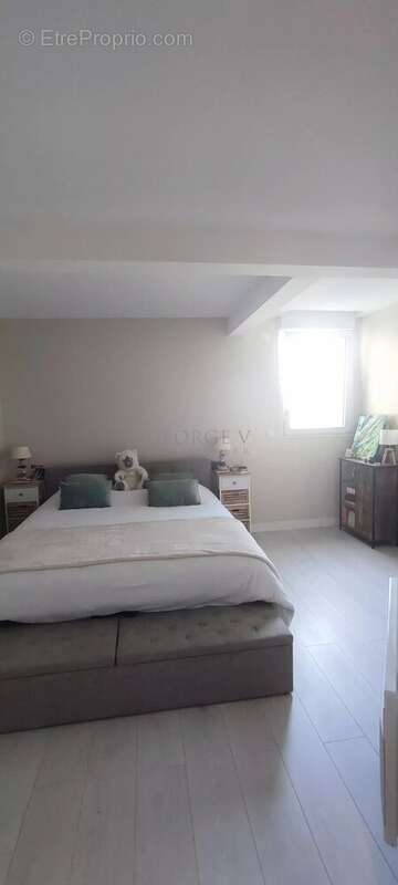 Appartement à SARTROUVILLE