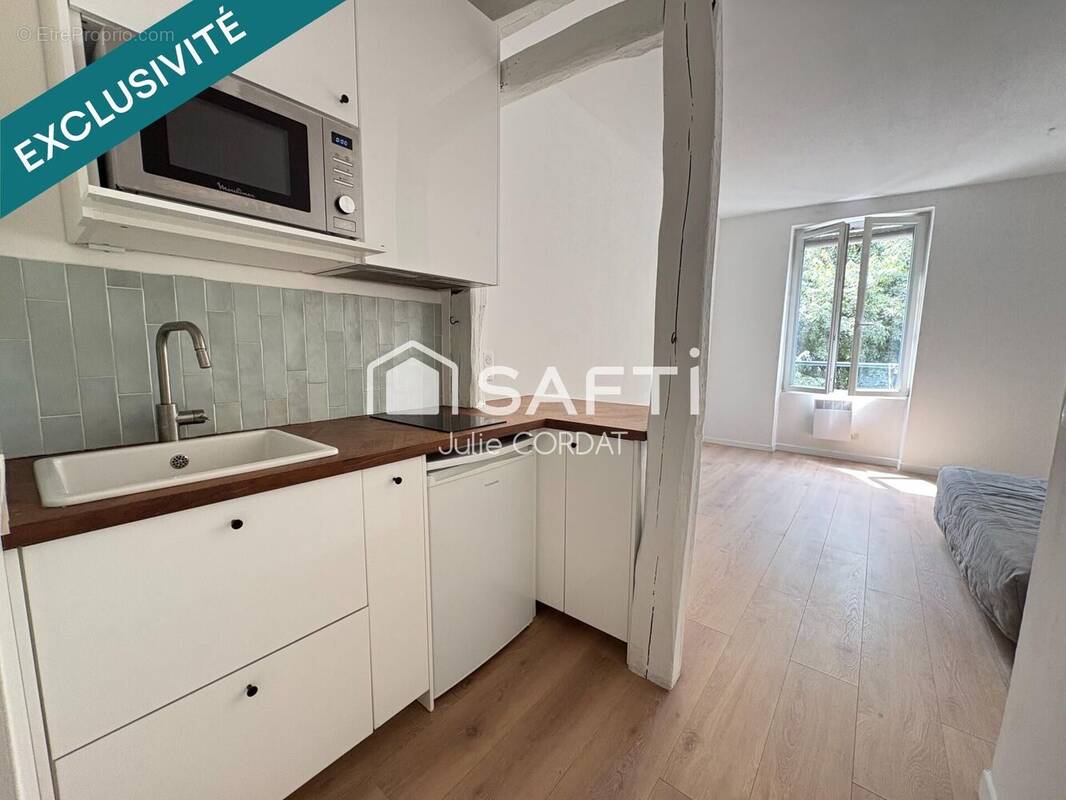 Photo 1 - Appartement à PARIS-11E