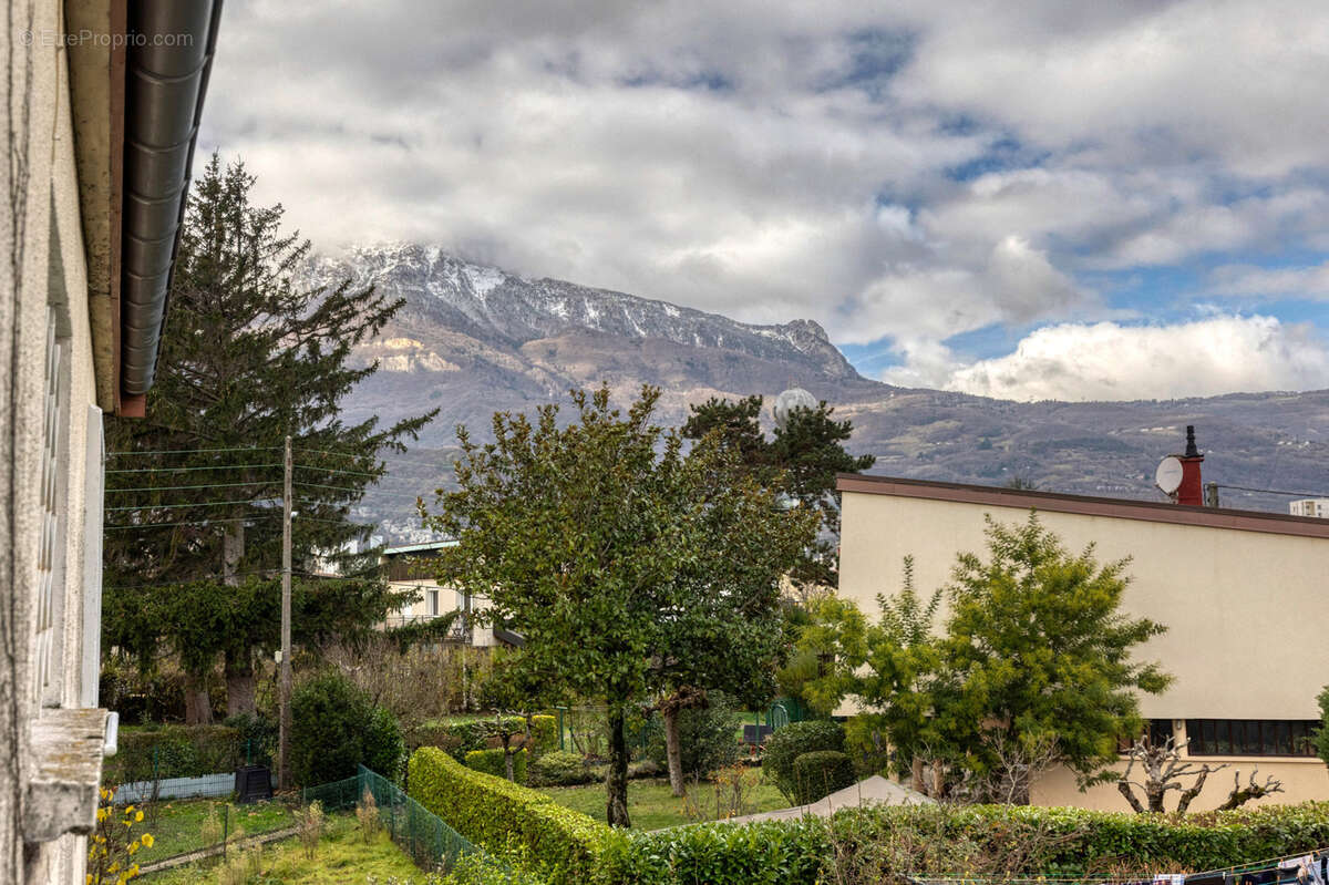 Maison à ECHIROLLES