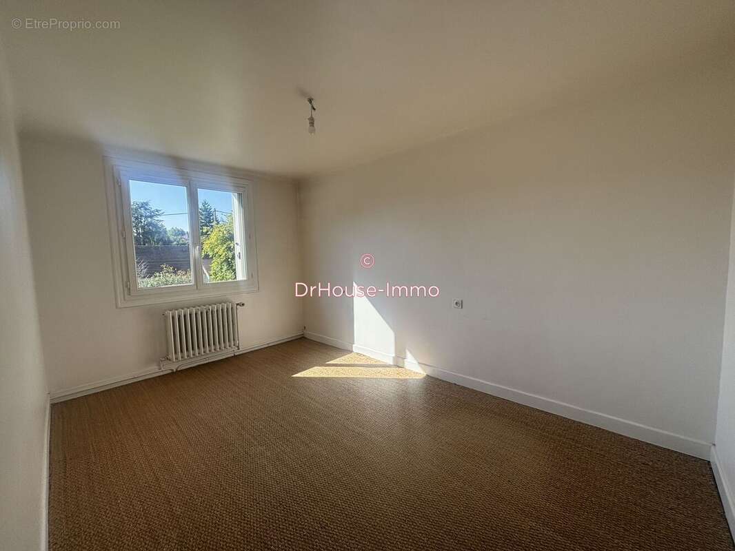 Maison 152 m² à Nogent-Le-Rotrou  - photo 108
