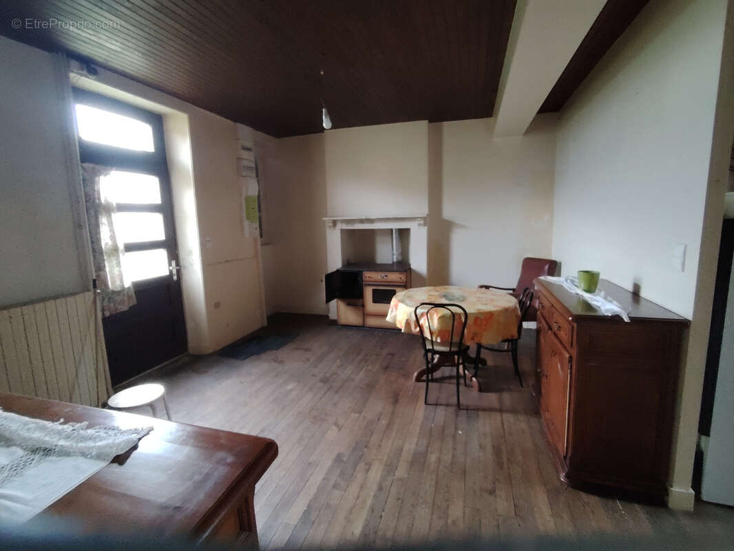 Maison à LA MEYZE
