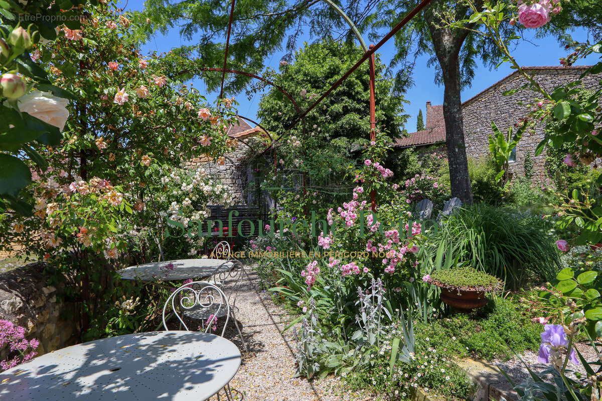 Maison à SARLAT-LA-CANEDA