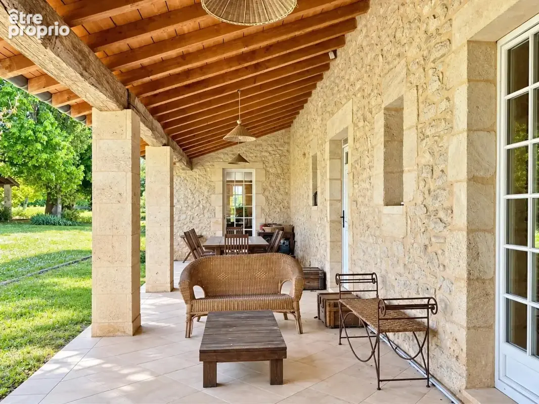 Propriété de charme – 3 habitations, parc de 9 000 m² et grande piscine à 20mn de Saint Émilion - photo 3