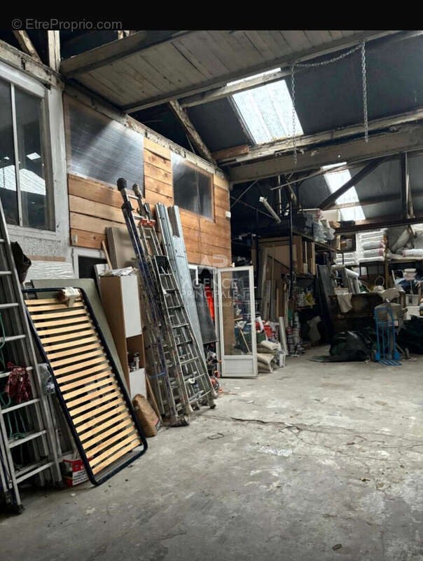 Commerce à AUBERVILLIERS