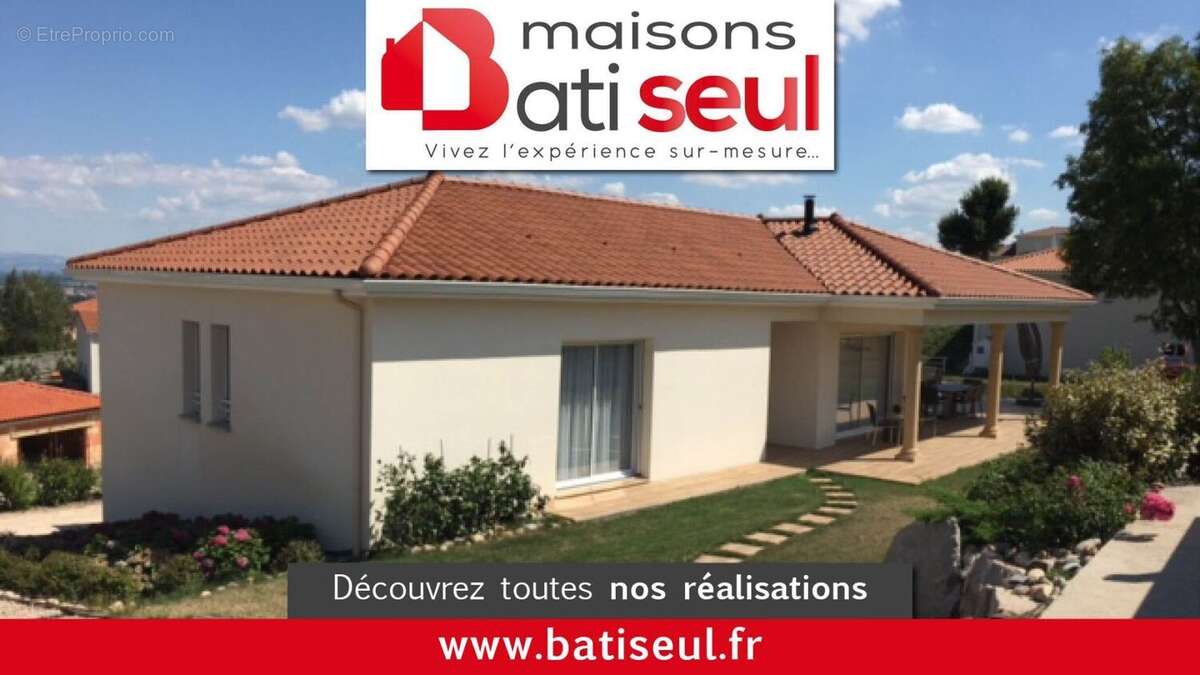 Terrain à SAINT-PAUL-EN-CORNILLON