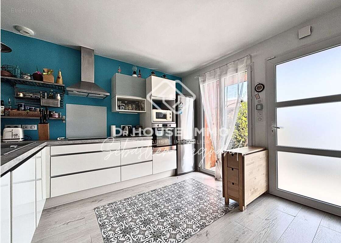 Maison à PAREMPUYRE