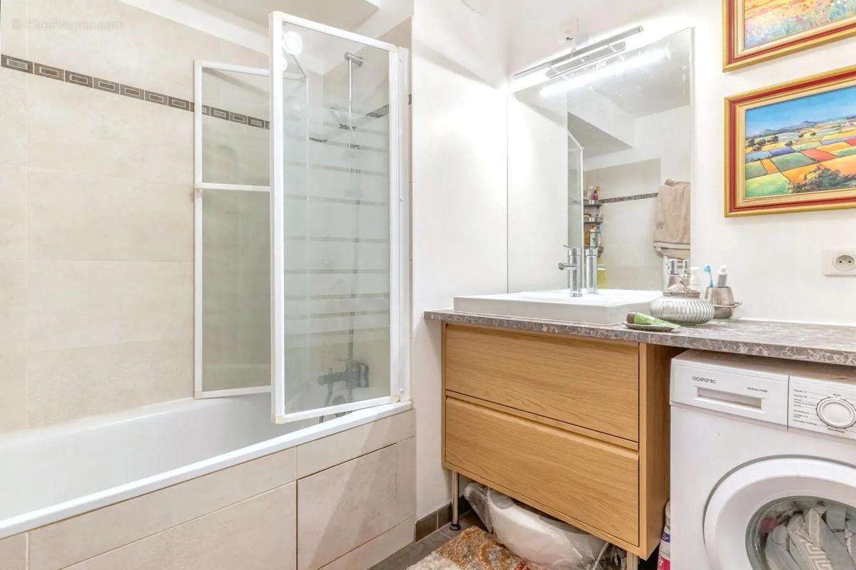 Appartement à COLOMBES