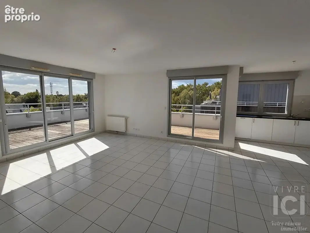 Appartement à SAINTE-LUCE-SUR-LOIRE