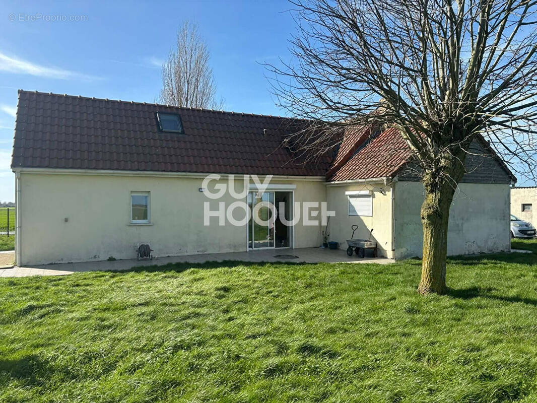 Maison à SAINT-OMER-CAPELLE