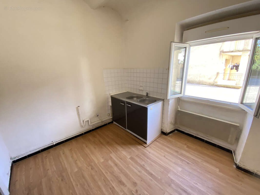 Appartement à SAINT-PRIVAT-DES-VIEUX