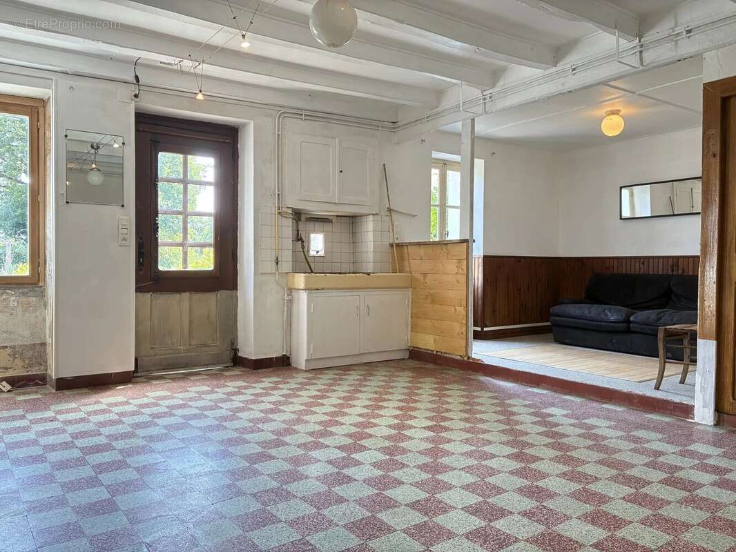 Maison à LATHUS-SAINT-REMY