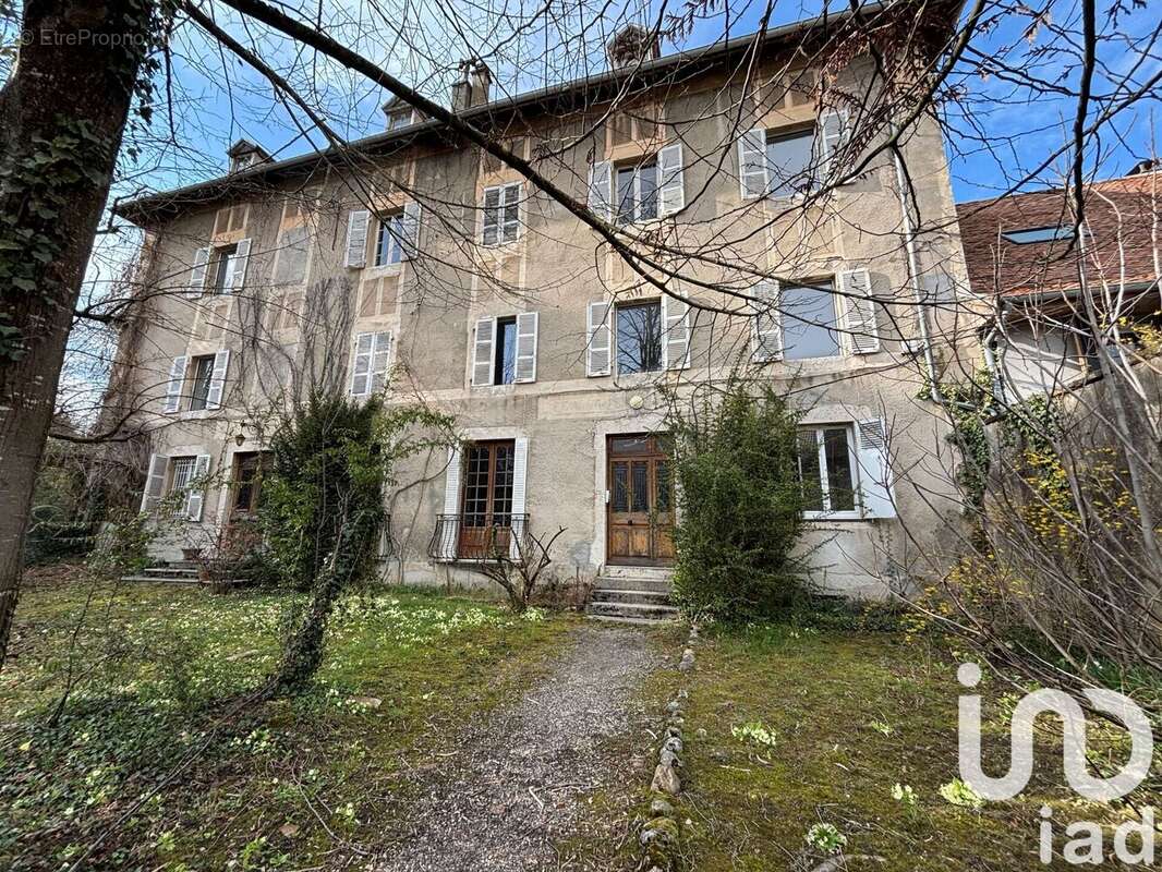 Photo 2 - Appartement à SAINT-GENIX-SUR-GUIERS