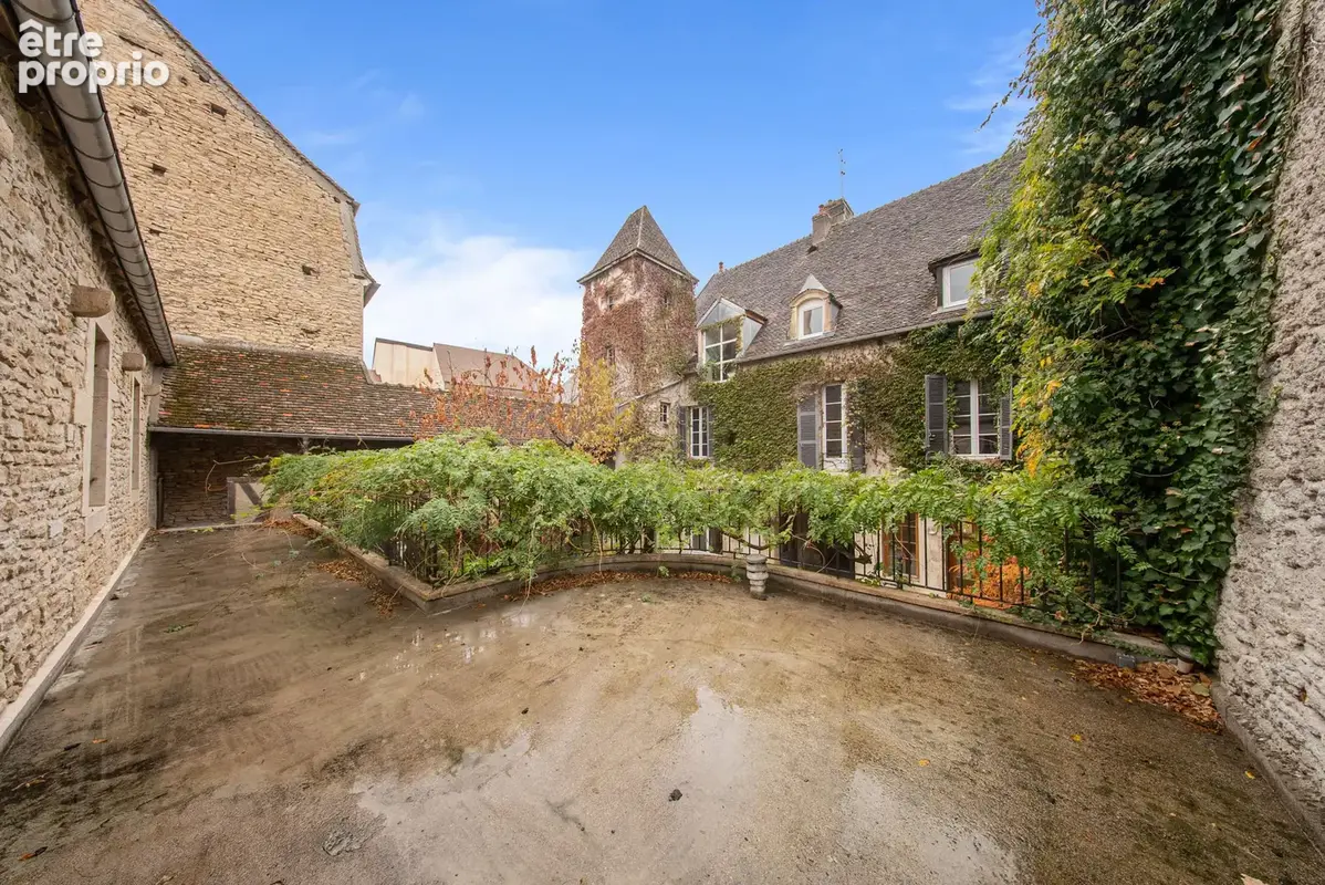 Beaune — hôtel particulier du xviième siècle une adresse de caractère - photo 2