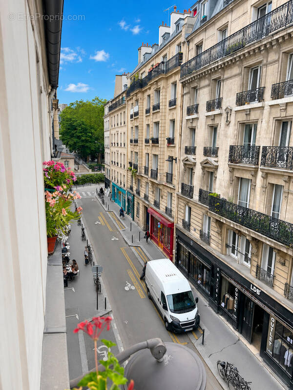 Appartement à PARIS-10E