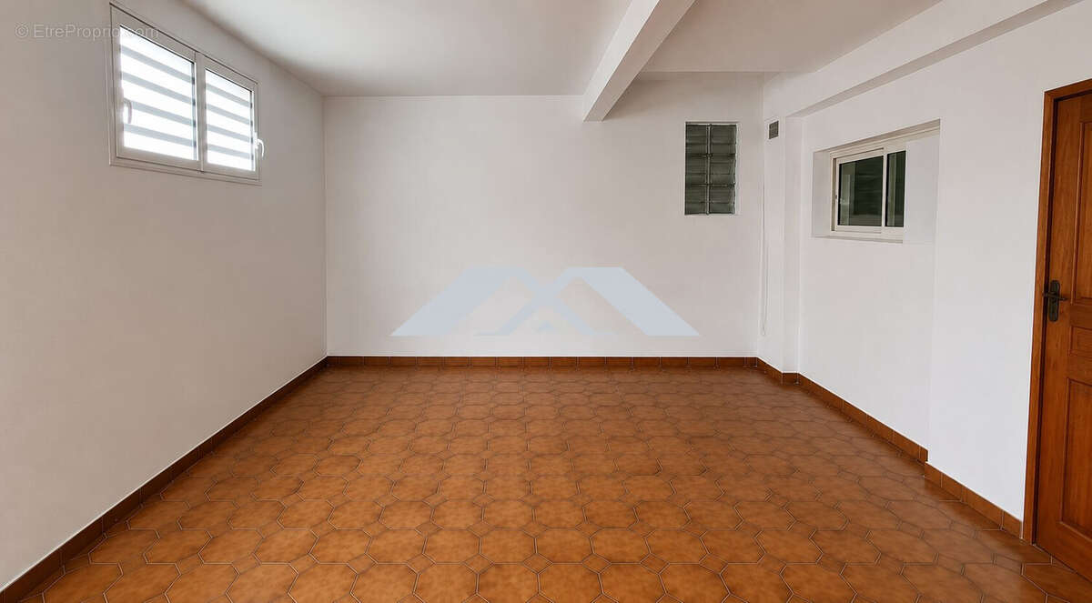 Maison 82 m² à Le Tampon  - photo 6