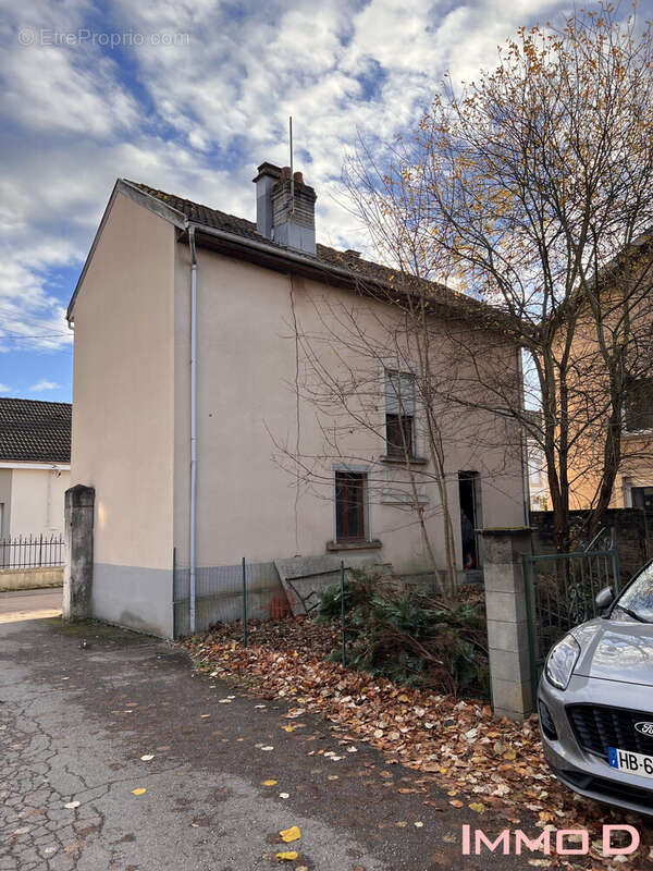 Maison à THAON-LES-VOSGES