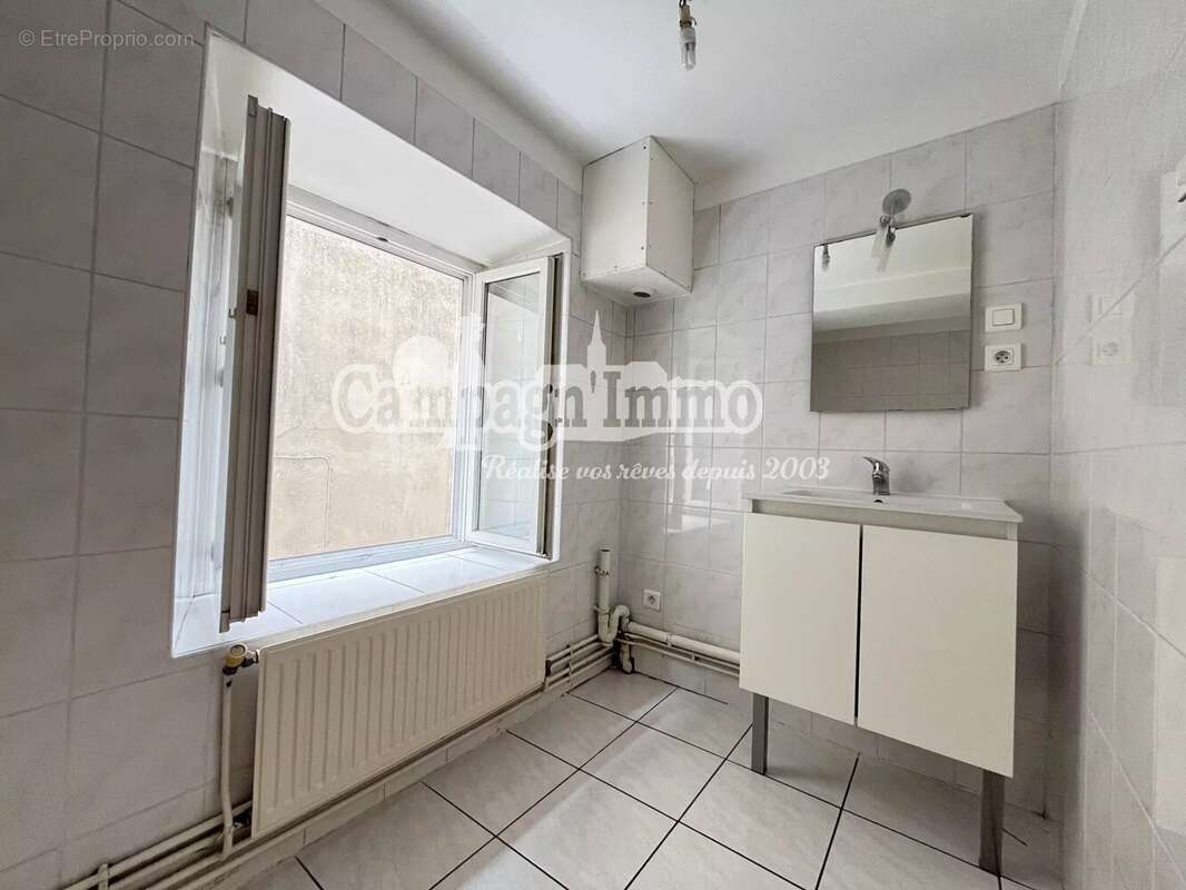 Appartement à PONTCHARRA-SUR-TURDINE