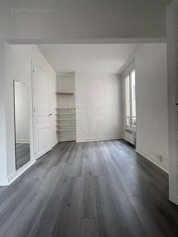 Appartement à PARIS-10E