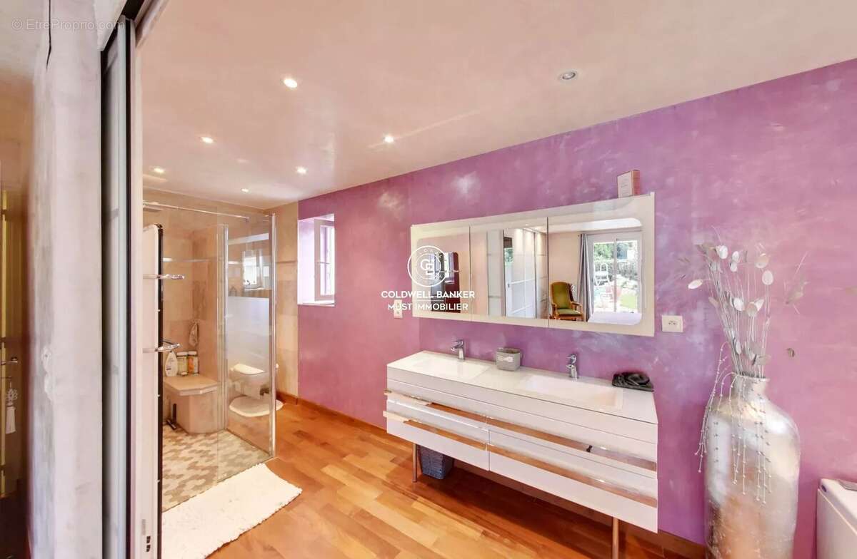 Maison à SAINT-CYPRIEN