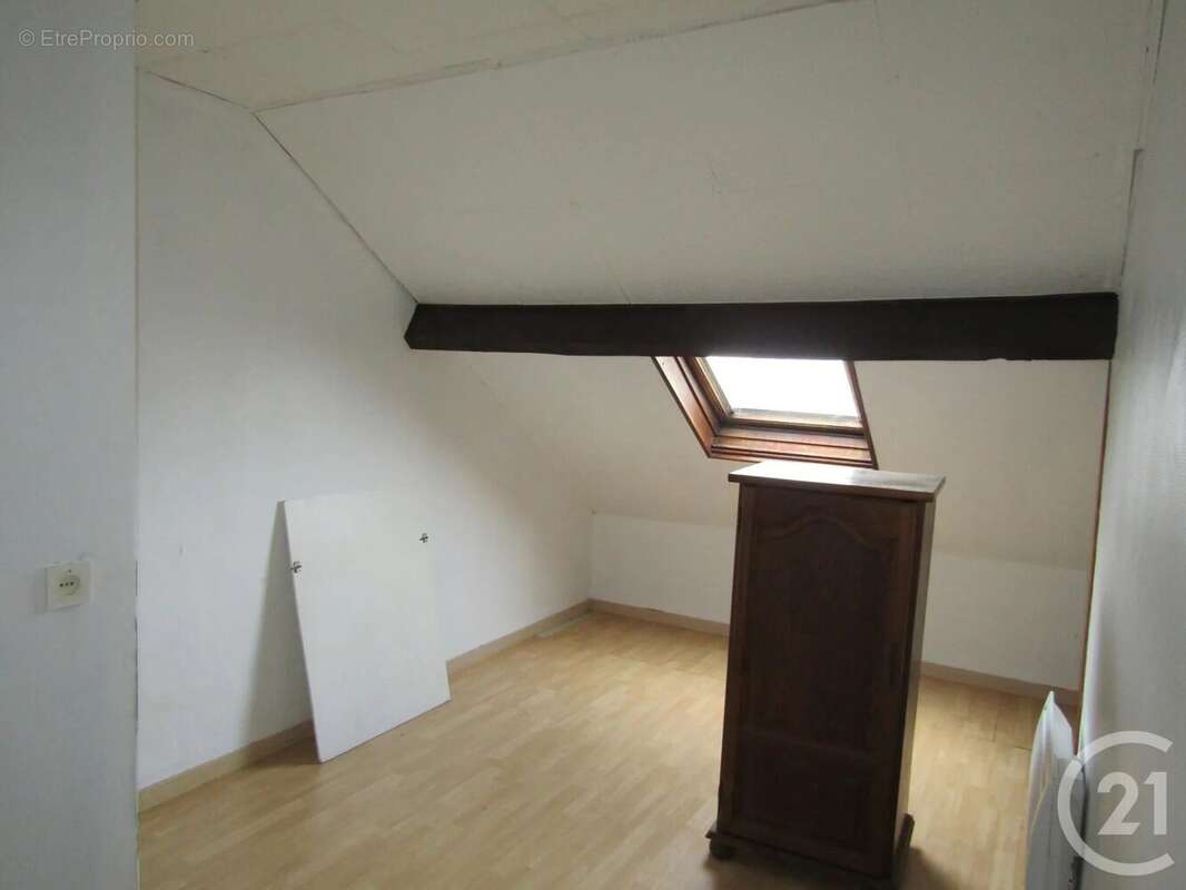 Maison à CHEF-BOUTONNE