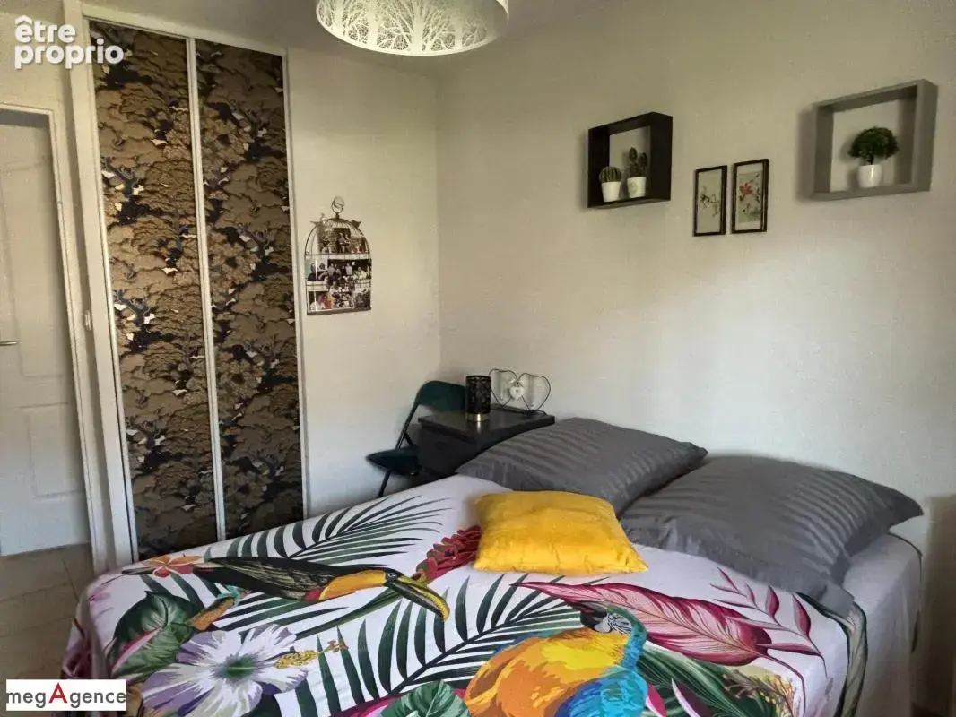 Appartement T3 avec balcon - Parking souterrain et piscine - photo 11