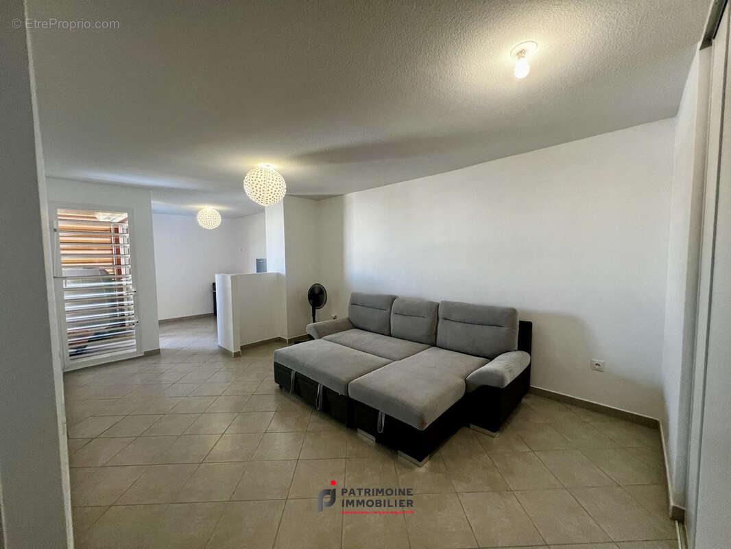 Appartement à LES ABYMES