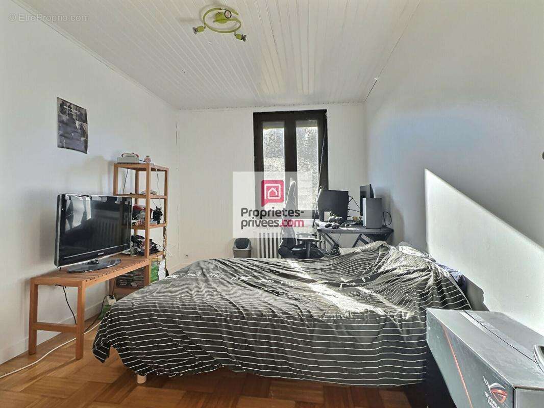 Maison à IZON