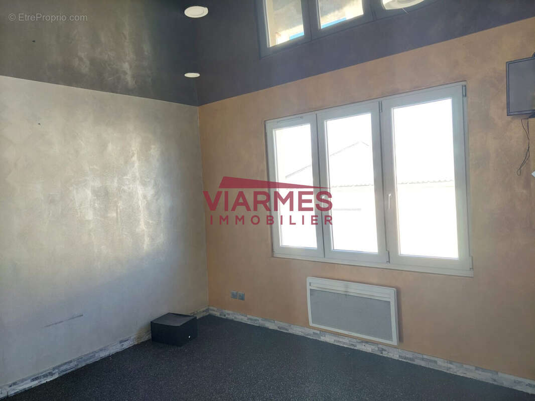 Commerce à BORAN-SUR-OISE