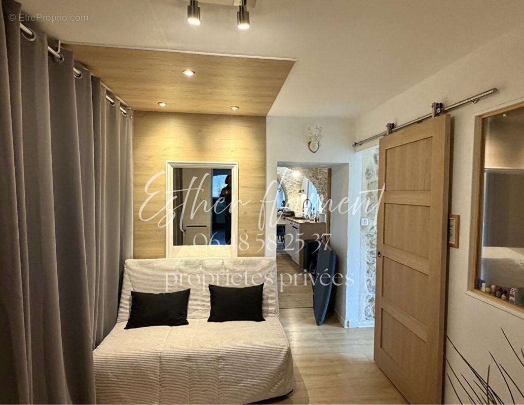 Maison à VEZENOBRES