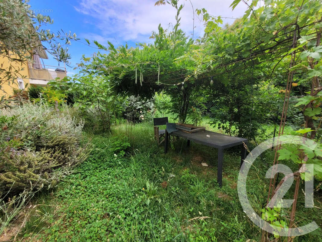 Appartement 50 m² à Gaillac  - photo 13
