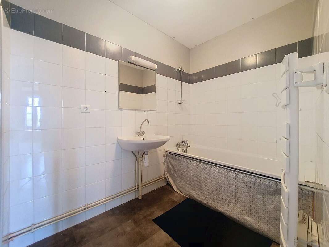 Maison à CHARVIEU-CHAVAGNEUX