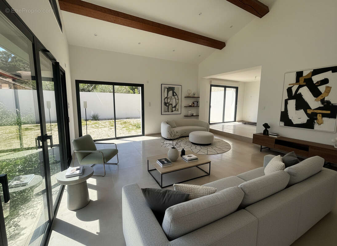 Appartement à CARRY-LE-ROUET