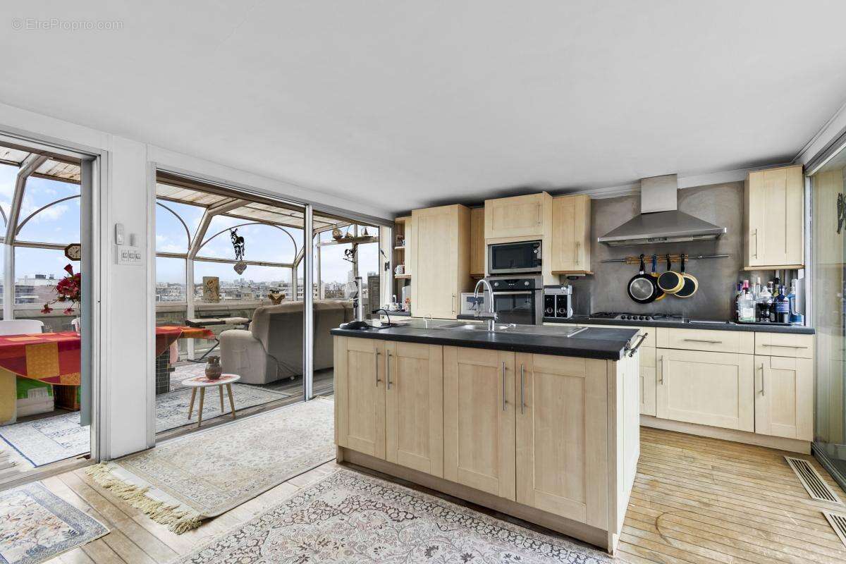 Appartement à PARIS-12E