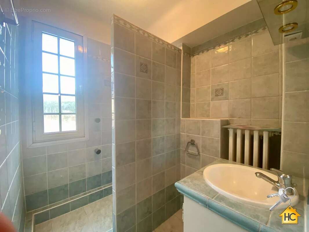 Appartement à MOUGINS