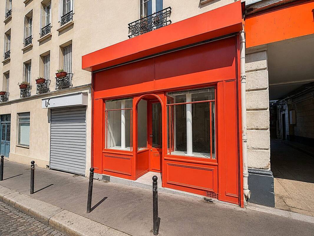 Commerce à PARIS-11E