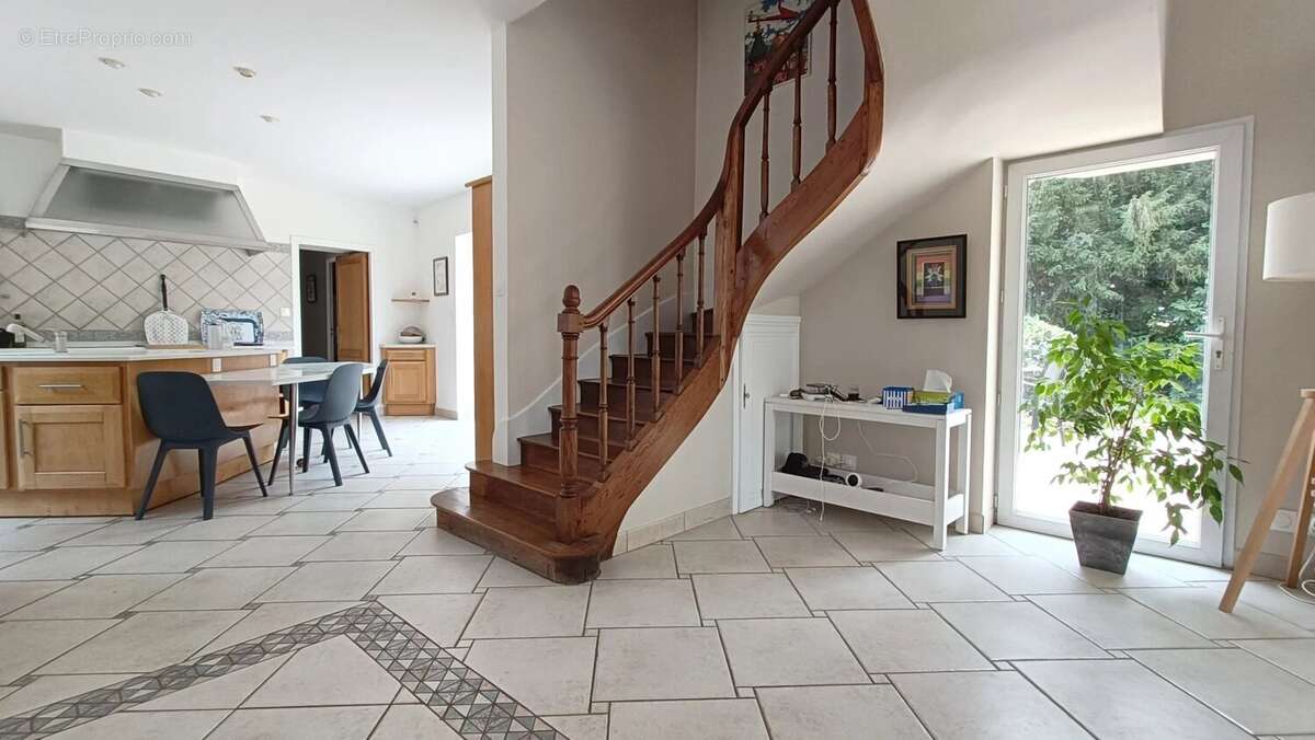 Belle propriété avec piscine avanton - photo 9