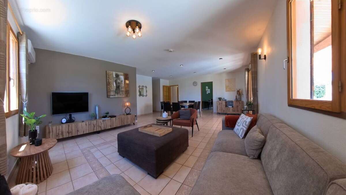 Maison à CASTELNAU-D&#039;AUDE