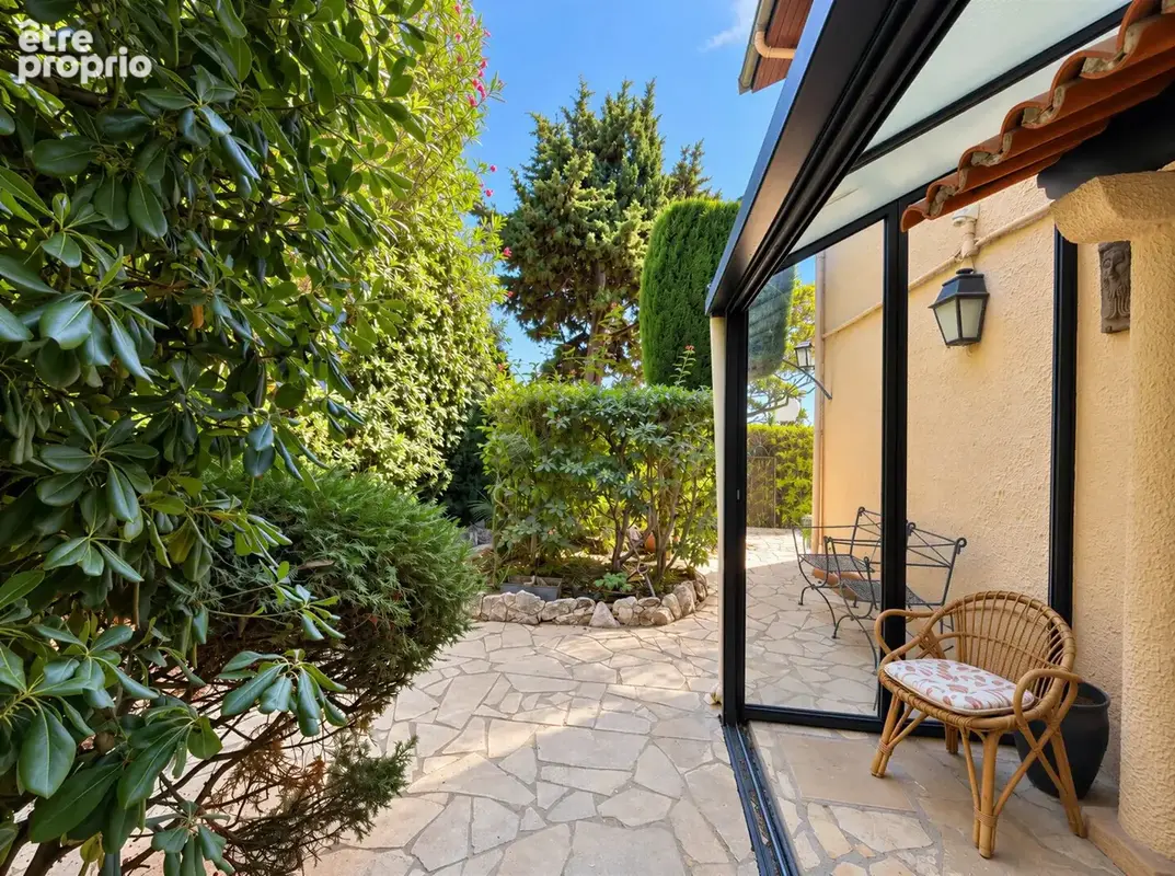 Villefranche sur Mer - Maison avec possibilité d’agrandissement et piscinable - photo 23