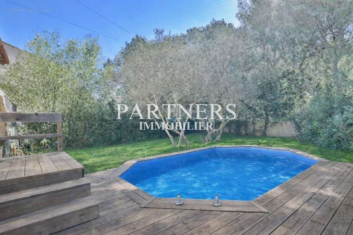 Maison à ENSUES-LA-REDONNE