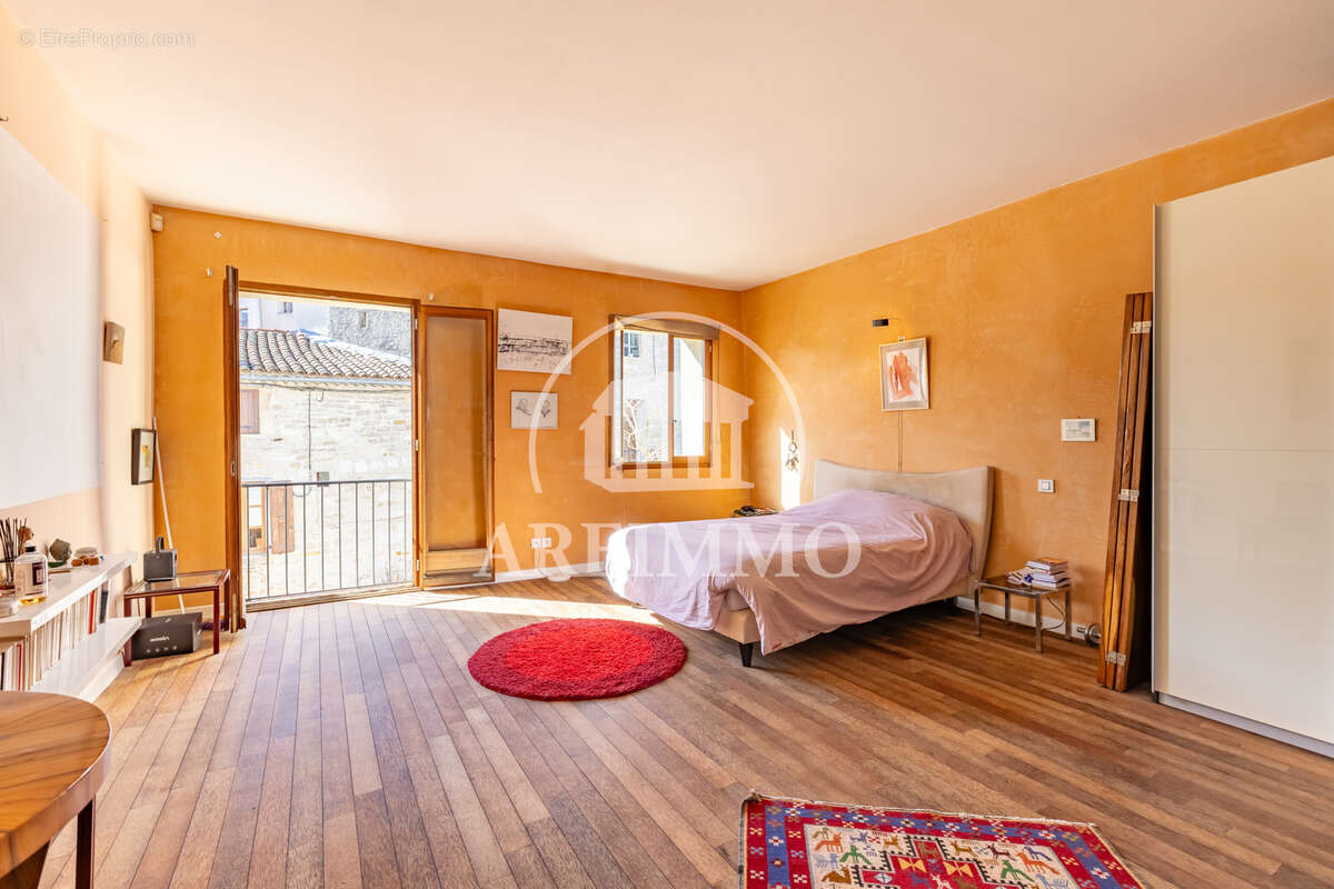 Maison à SAINT-MARTIN-DE-LONDRES