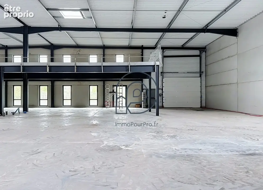 Commerce 610 m² à vendre à Mouvaux (59420) - photo 3