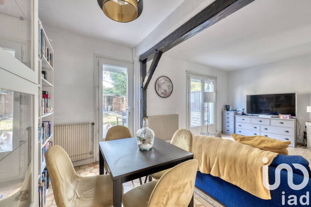 Photo 1 - Maison à LA QUEUE-EN-BRIE